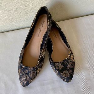 Christian Siriano Black & Gold Pointed Flats size 10